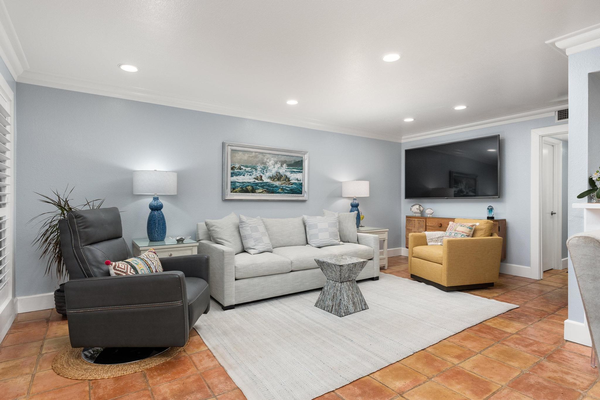 201 W. Constellation Dr. Unit 3