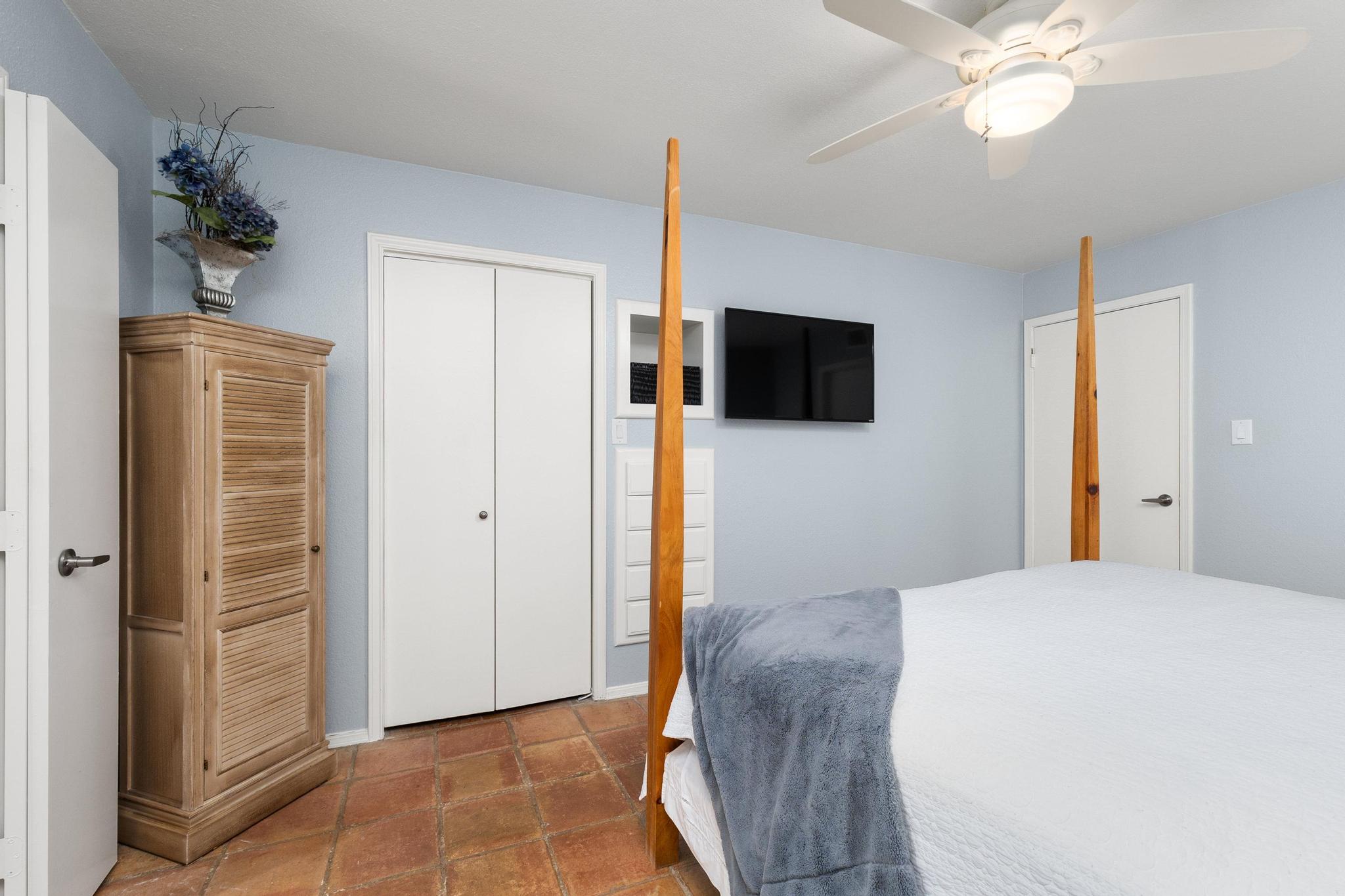 201 W. Constellation Dr. Unit 3